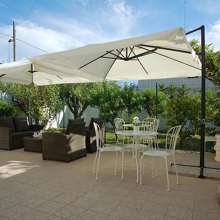 Giardino Dei Frutti Bed & Breakfast Bari Luaran gambar