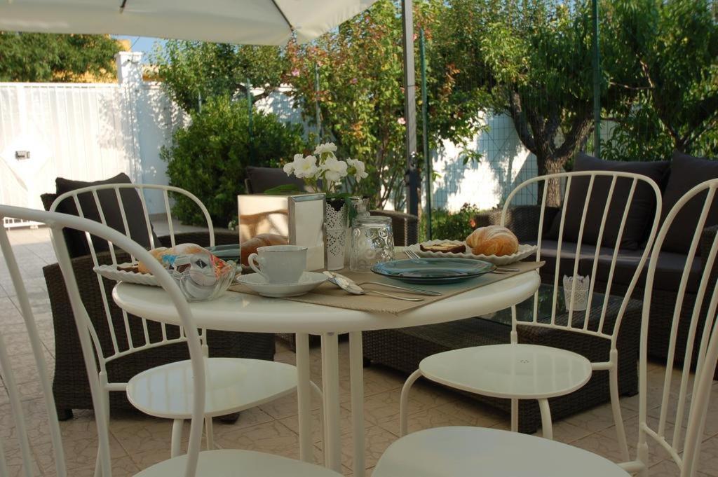 Giardino Dei Frutti Bed & Breakfast Bari Luaran gambar