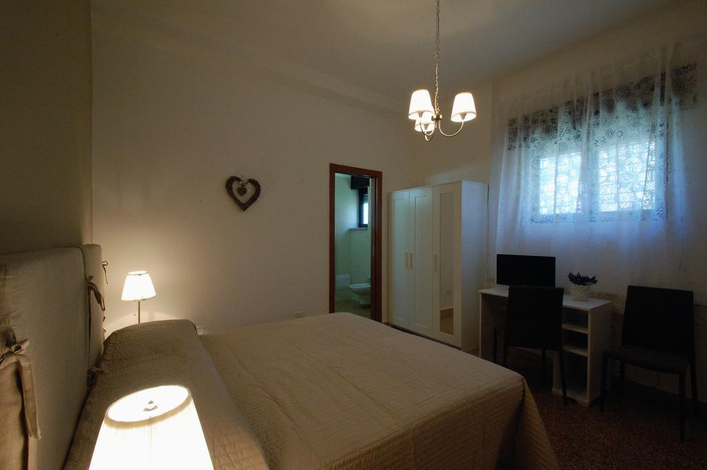 Giardino Dei Frutti Bed & Breakfast Bari Bilik gambar